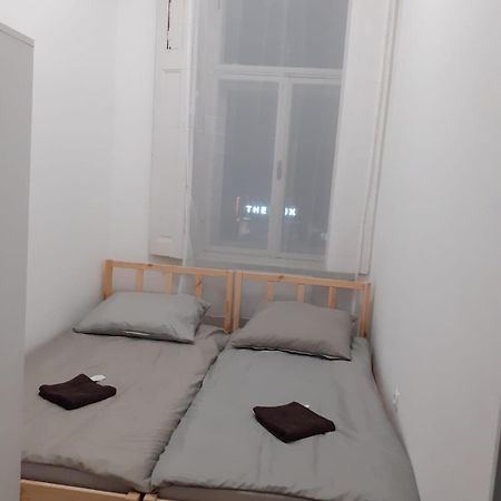 Fantomas*** City Center Apartments No2 3Bedroom + Living Room Szombathely Exterior foto
