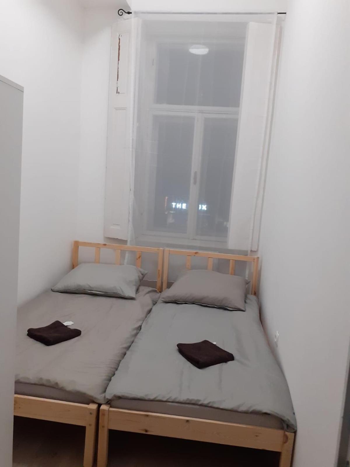 Fantomas*** City Center Apartments No2 3Bedroom + Living Room Szombathely Exterior foto