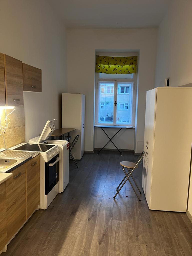 Fantomas*** City Center Apartments No2 3Bedroom + Living Room Szombathely Exterior foto